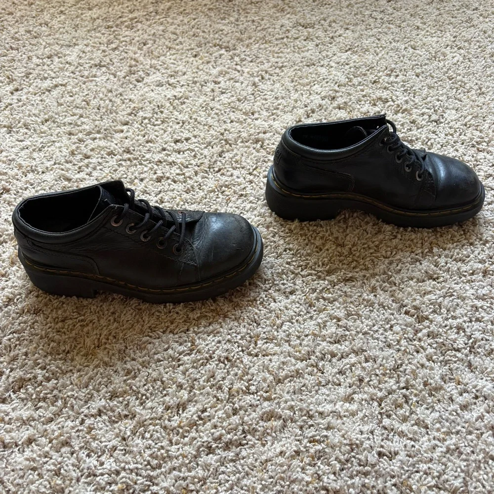 Vintage Dr. Martens 9024 chunky platform shoe Woman’s Sz 8 Made in England